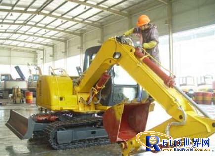 Deere Hitachi deploys RFID system to optimize work-in-process management