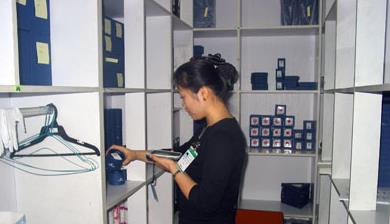 Intermec handheld terminal helps Swarovski shine in China
