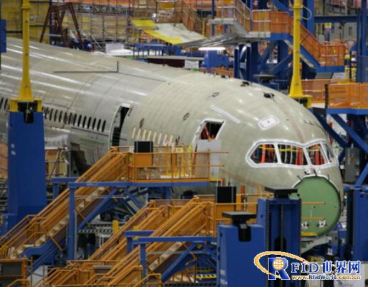 Aerospace manufacturer uses RFID asset tracking system to reduce material waste