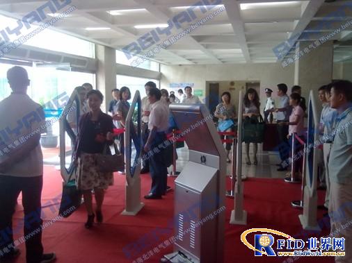 The open meeting sign-in is successfully applied to the sign-in of the party congress personnel
