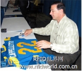 Sports treasures use RFID to sign the authenticity of the signature