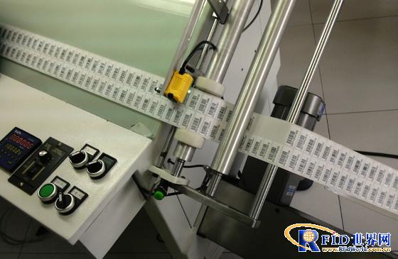 Barcode automatic detection and anti-duplicate printing system