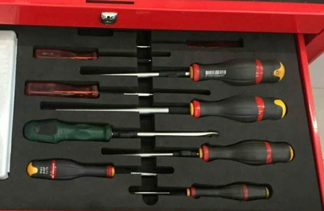 RFID tools and equipment management solutions