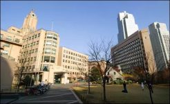 Tokyo Hospital uses RFID shelves to track equipment status